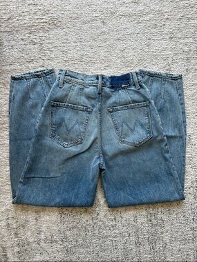 MOTHER The Curbside Dart Ankle Jeans